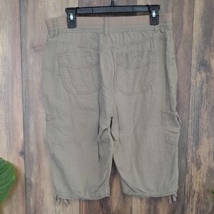 Gloria Vanderbilt Women's Tan Cropped Cargo Pants 8 P246